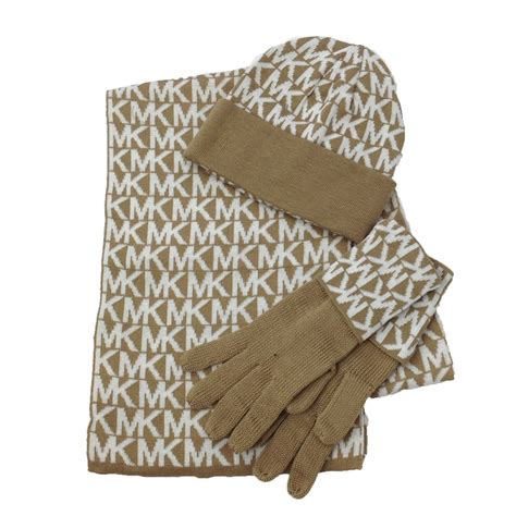 michael kors scarf set.